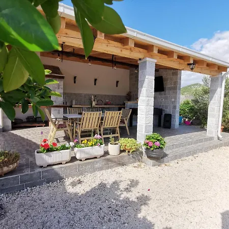 This Is Life-ranch Poljica (Trogir)