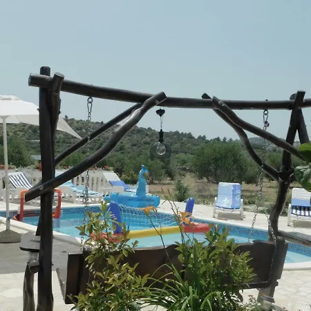 فيلة This Is Life-ranch Poljica (Trogir)
